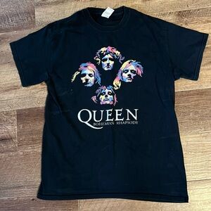 Vintage queen, T-shirt, black hair, cotton size, medium